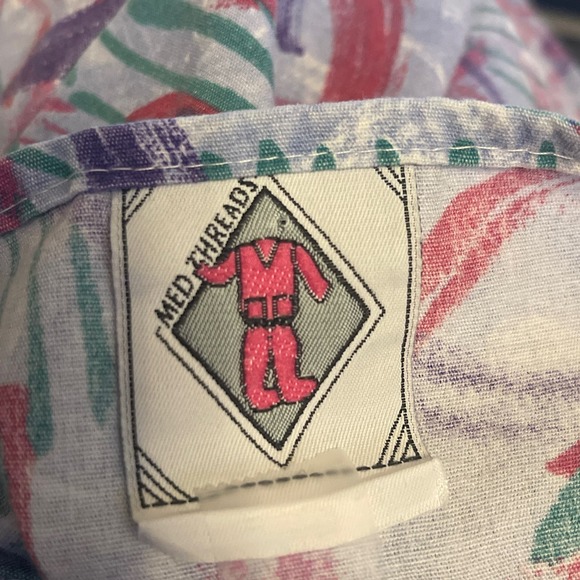 MED THREADS Women's Snap Button Short Sleeve Scrub Jacket, Workwear, Nurse Wear - Picture 4 of 4